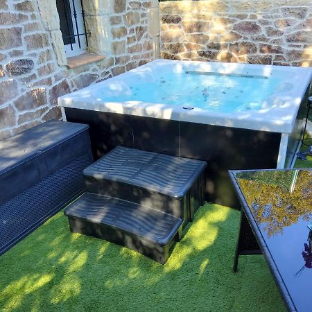 Studio Faillant Lorgues Spa Privatif Avec Superbe Piscine Exterior photo